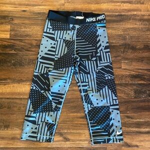 Nike Pro Capri - M